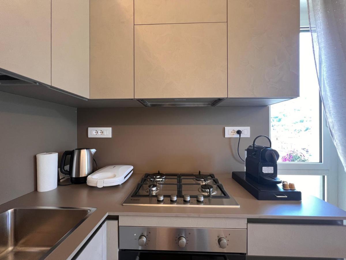 Val Di Sole 19-Iii Piano- Vista Mare- Vista Collina-Wifi 100Mg-Aria Condizionata In Tutte Le Stanze -L'Appartamento E' Stato Completamente Rinnovato Nel 2023 Rapallo Eksteriør bilde