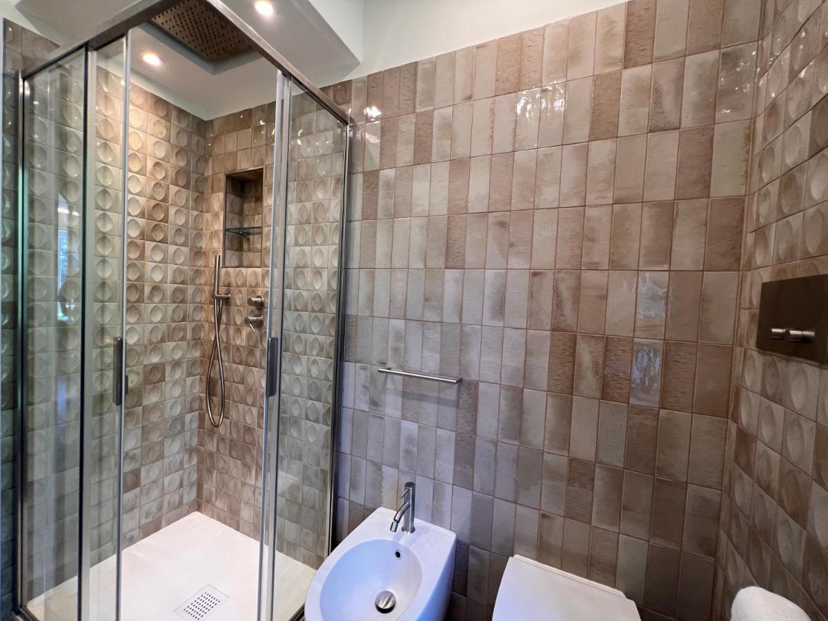 Val Di Sole 19-Iii Piano- Vista Mare- Vista Collina-Wifi 100Mg-Aria Condizionata In Tutte Le Stanze -L'Appartamento E' Stato Completamente Rinnovato Nel 2023 Rapallo Eksteriør bilde