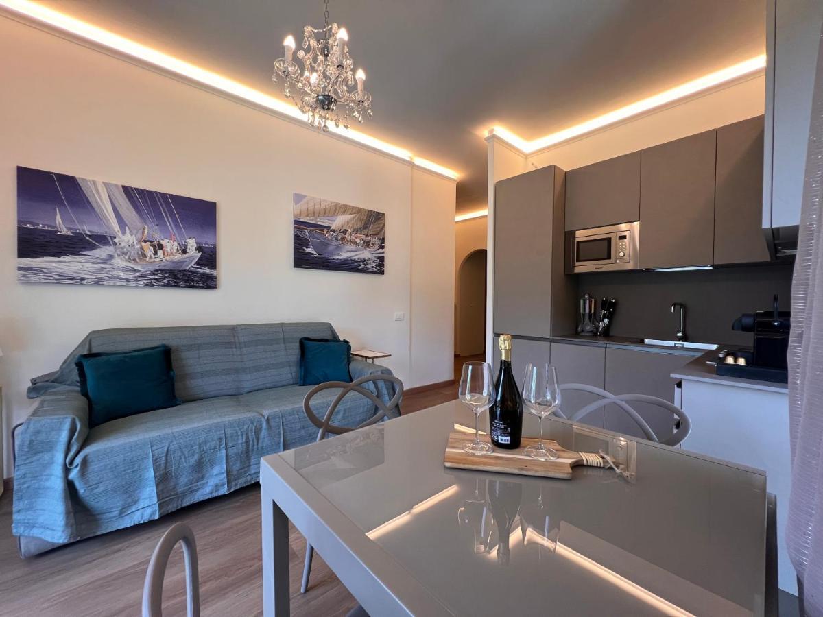 Val Di Sole 19-Iii Piano- Vista Mare- Vista Collina-Wifi 100Mg-Aria Condizionata In Tutte Le Stanze -L'Appartamento E' Stato Completamente Rinnovato Nel 2023 Rapallo Eksteriør bilde