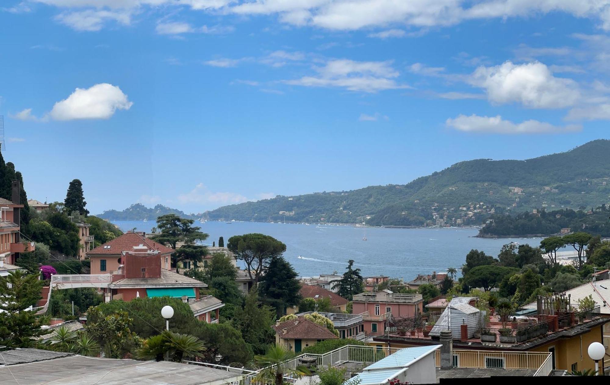 Val Di Sole 19-Iii Piano- Vista Mare- Vista Collina-Wifi 100Mg-Aria Condizionata In Tutte Le Stanze -L'Appartamento E' Stato Completamente Rinnovato Nel 2023 Rapallo Eksteriør bilde